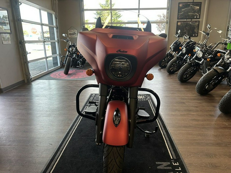 2025 Indian Chieftain Dark Horse Sunset Red Smoke