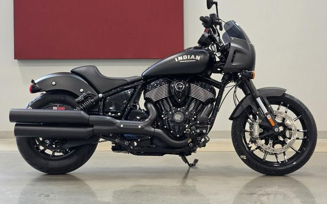 2025 Indian Motorcycle® Sport Chief Black Smoke