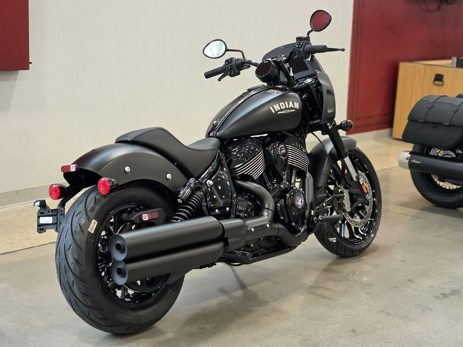 2025 Indian Motorcycle® Sport Chief Black Smoke