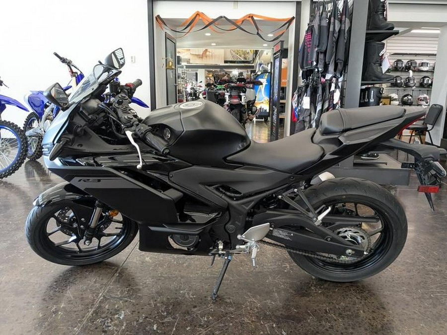 2025 Yamaha YZF-R3