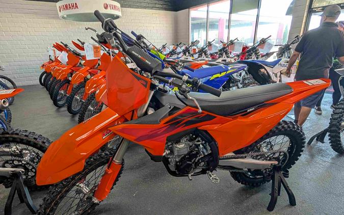 2027 KTM 350 SX-F - 179686