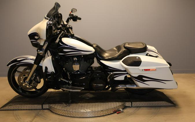 2016 Harley-Davidson CVO Street Glide FLHXSE