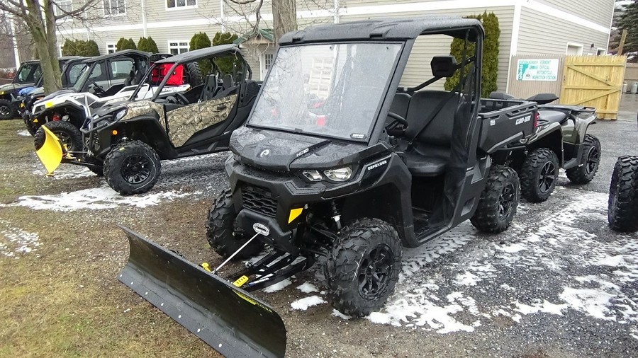 2023 Can-Am Defender DPS HD10