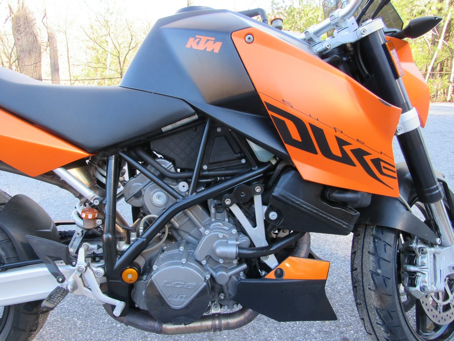 2008 KTM SUPER DUKE 990 WITH NEW TIRES