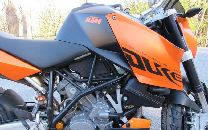 2008 KTM SUPER DUKE 990 WITH NEW TIRES