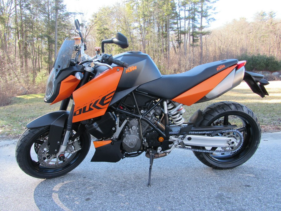 2008 KTM SUPER DUKE 990 WITH NEW TIRES