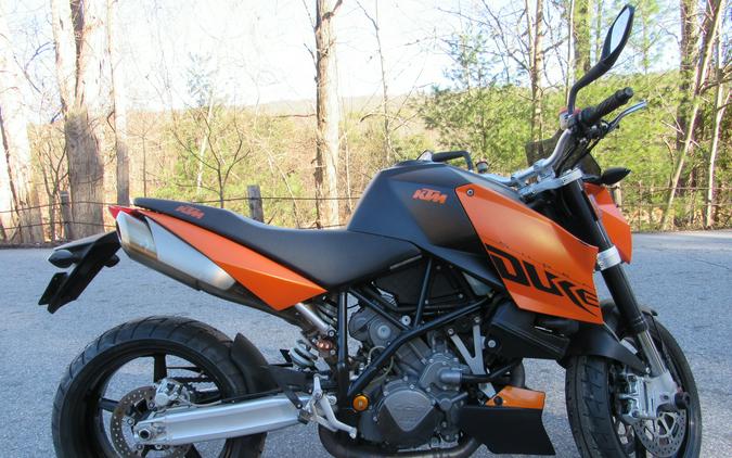 2008 KTM SUPER DUKE 990 WITH NEW TIRES