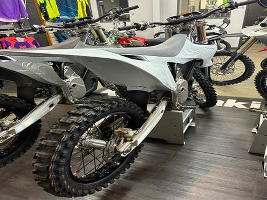 2025 Stark Varg MX 1.2 80 hp