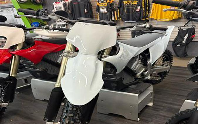 2025 Stark Varg MX 1.2 80 hp