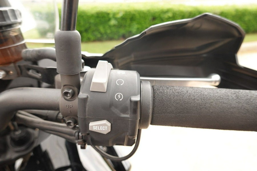 2021 Kawasaki Versys® 1000 SE LT+