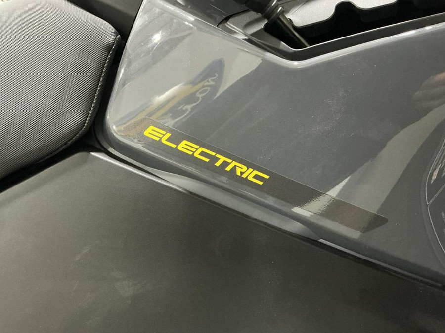 2026 Can-Am OUTLANDER MAX ELECTRIC