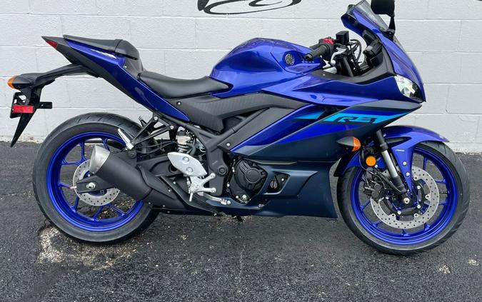 2024 Yamaha YZFR3