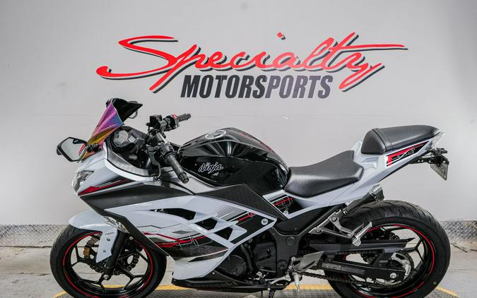 2014 Kawasaki Ninja® 300 ABS SE