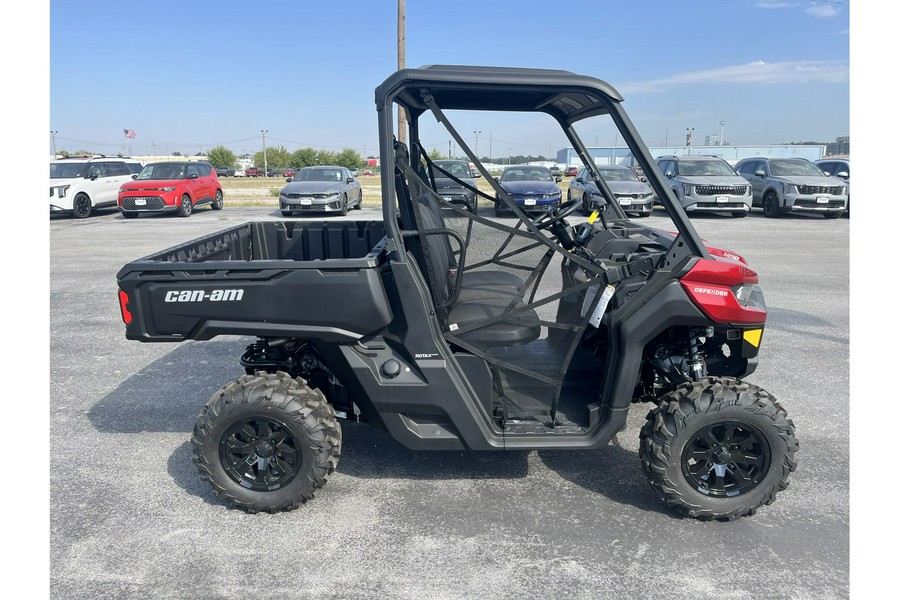 2025 Can-Am SSV DEF DPS 64 HD10 RD 25 DPS HD10