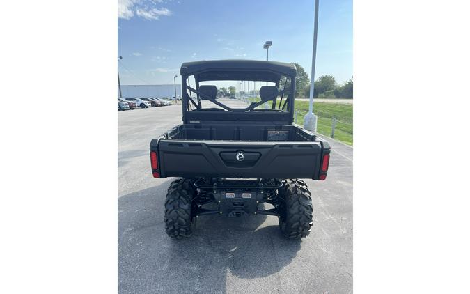 2025 Can-Am SSV DEF DPS 64 HD10 RD 25 DPS HD10