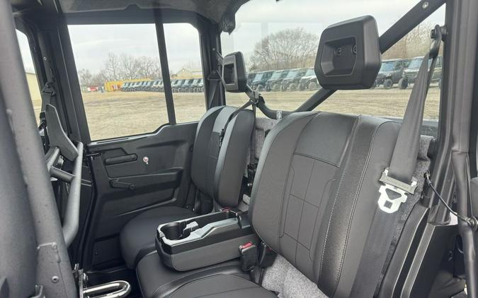 2026 Can-Am Defender MAX XT CAB HD11