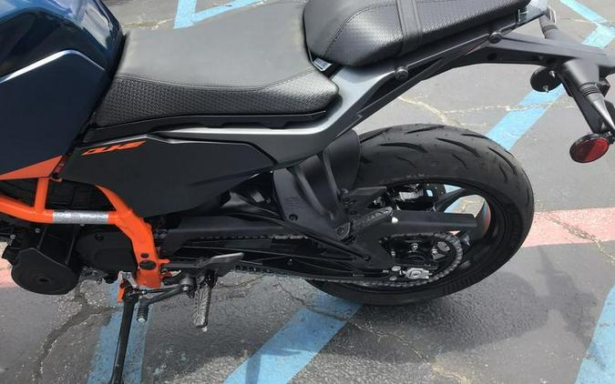 2026 KTM 390 DUKE