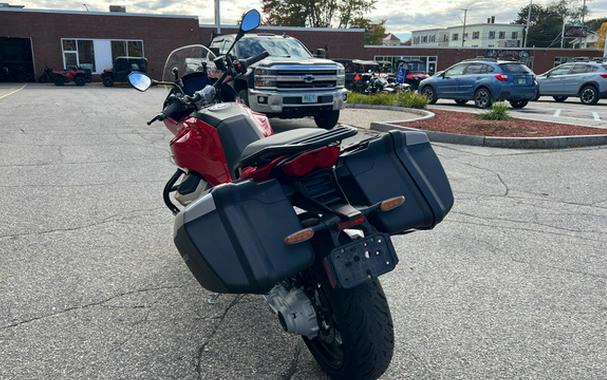 2023 Moto Guzzi V100 Mandello