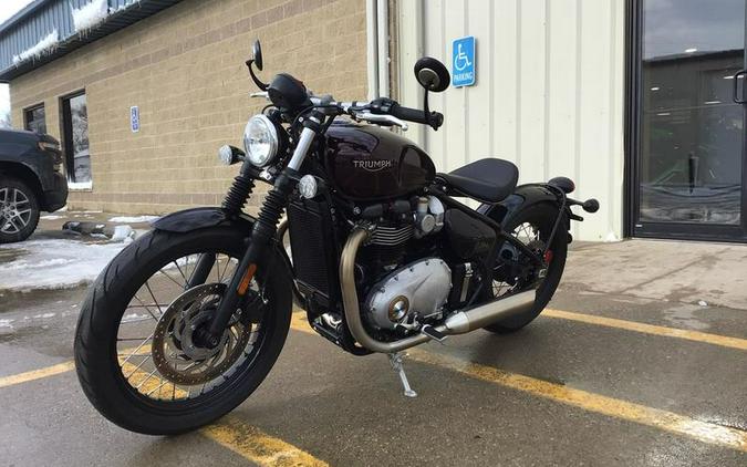 2019 Triumph Bonneville Bobber Morello Red