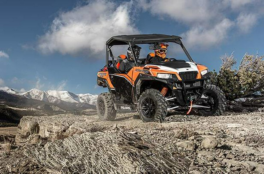 2016 Polaris Industries GENERAL™ 1000 EPS Deluxe