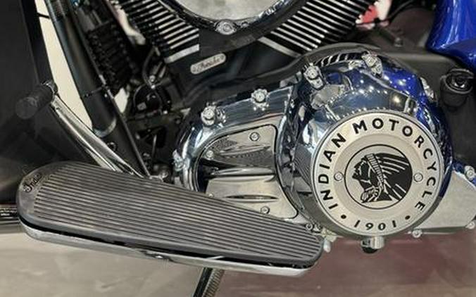 2024 Indian Motorcycle® Roadmaster® Limited with Powerband Audio Package Spirit Blue Metallic