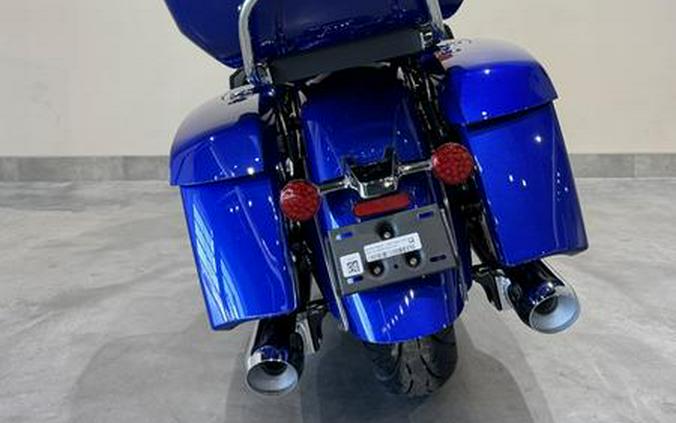 2024 Indian Motorcycle® Roadmaster® Limited with Powerband Audio Package Spirit Blue Metallic