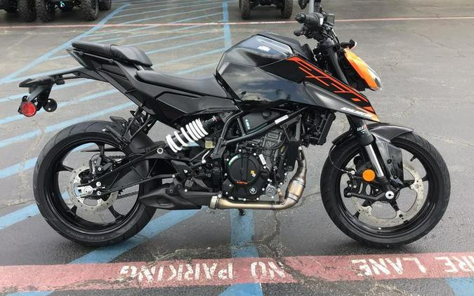 2026 KTM 250 DUKE