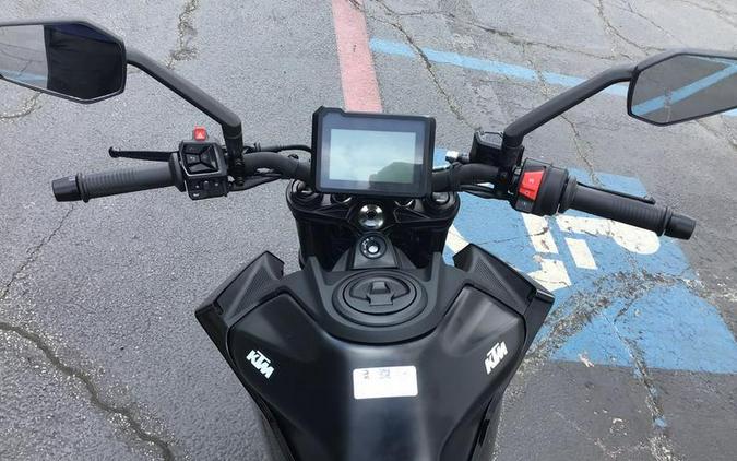2026 KTM 250 DUKE