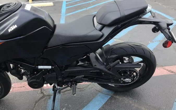 2026 KTM 250 DUKE