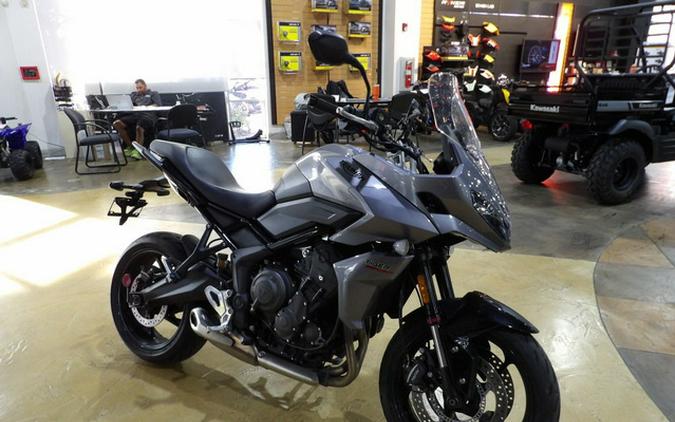 2022 Triumph Trident 660 Sapphire Black