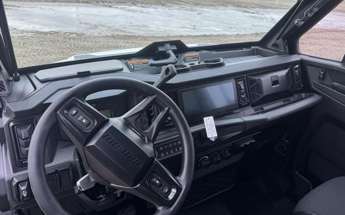 2026 Can-Am Defender MAX Limited HD11