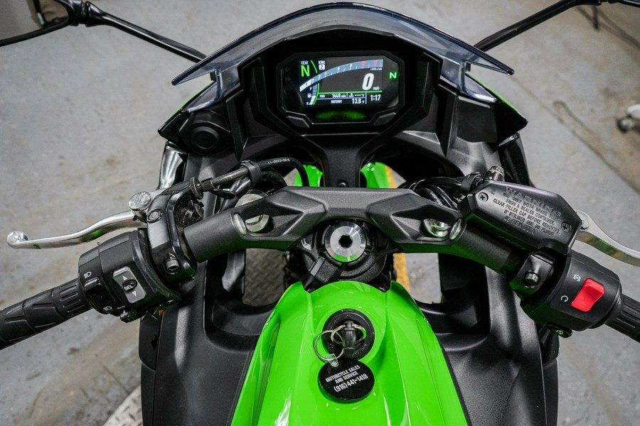 2023 Kawasaki Ninja 650 KRT Edition