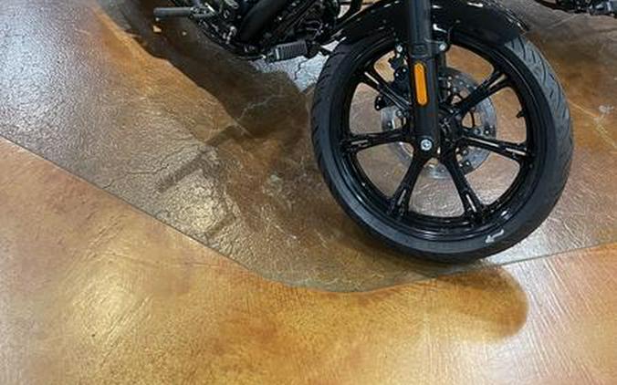 2025 Indian Motorcycle® Chief® Black Metallic