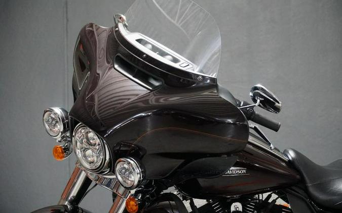 2014 Harley-Davidson® FLHTCU - Electra Glide® Ultra Classic®