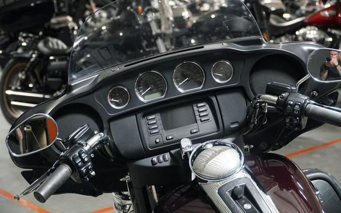 2014 Harley-Davidson® FLHTCU - Electra Glide® Ultra Classic®