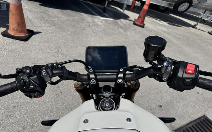 2026 Yamaha XSR900