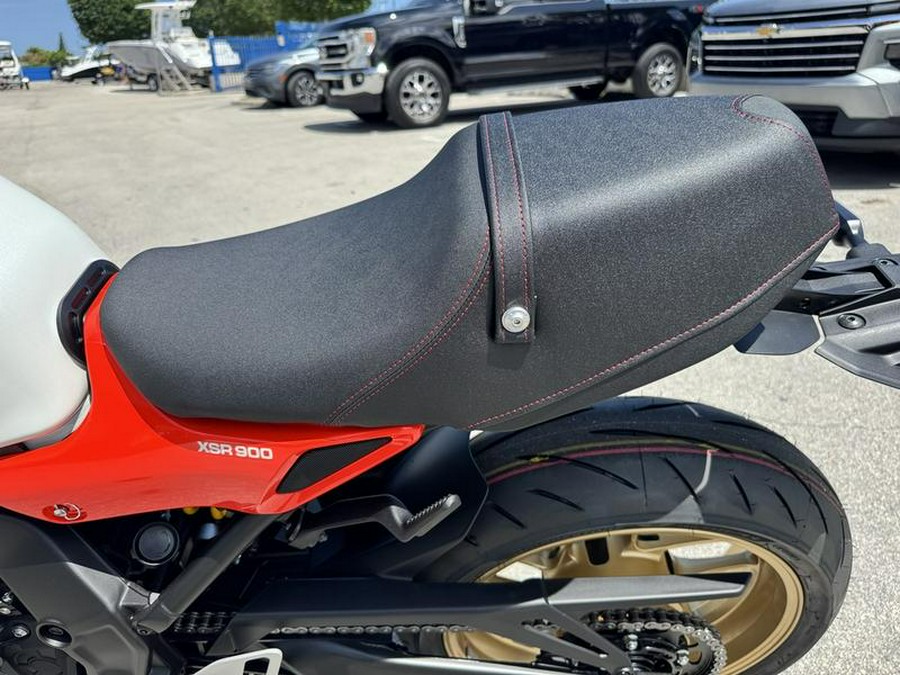 2026 Yamaha XSR900