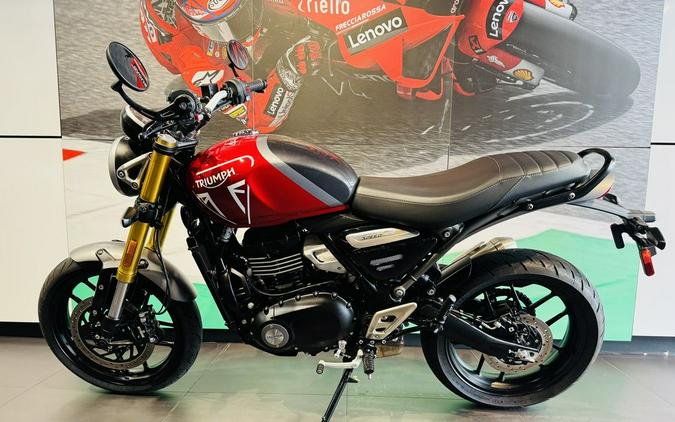 2025 Triumph Speed 400 Carnival Red / Storm Grey
