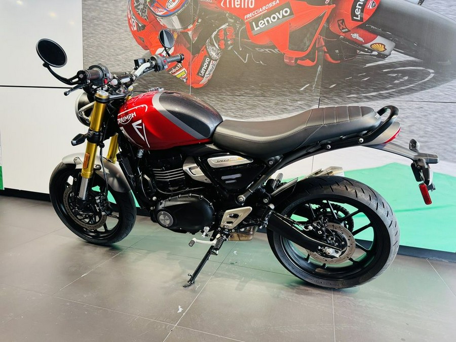 2025 Triumph Speed 400 Carnival Red / Storm Grey