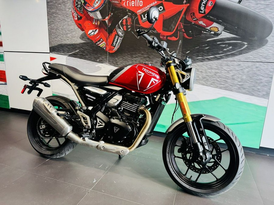 2025 Triumph Speed 400 Carnival Red / Storm Grey