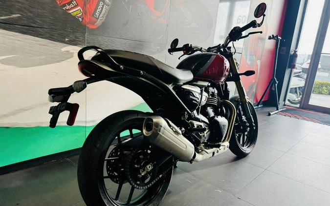 2025 Triumph Speed 400 Carnival Red / Storm Grey