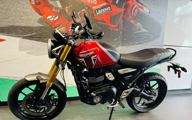 2025 Triumph Speed 400 Carnival Red / Storm Grey