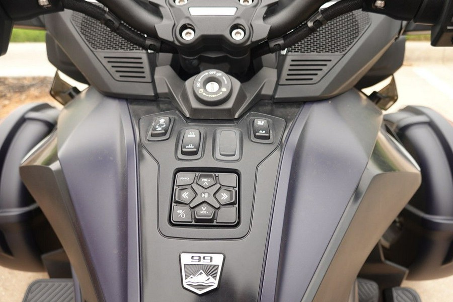 2022 Can-Am Spyder RT Sea-To-Sky