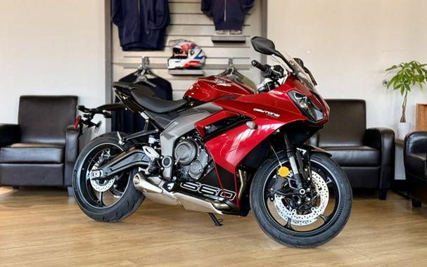 2025 Triumph Daytona 660