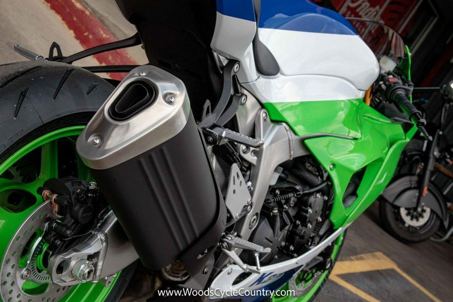 2024 Kawasaki Ninja® ZX™-6R 40th Anniversary Edition ABS