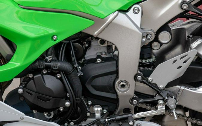 2024 Kawasaki Ninja® ZX™-6R 40th Anniversary Edition ABS