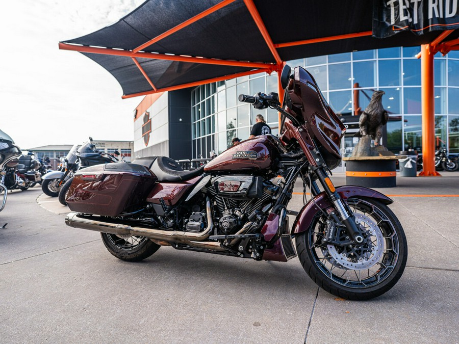 2024 CVO Street Glide FLHXSE