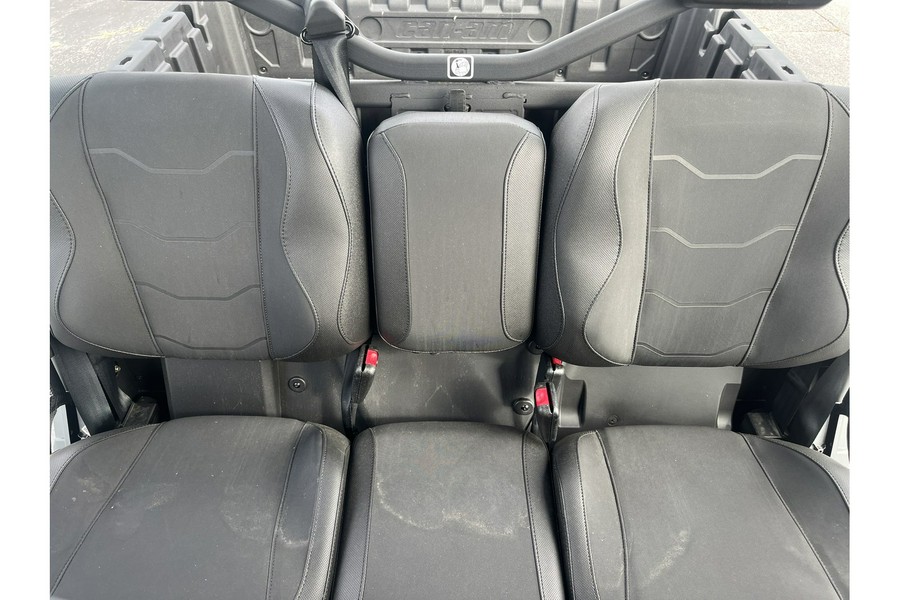 2025 Can-Am SSV DEF MAX XT 64 HD10 BK 25 XT HD10