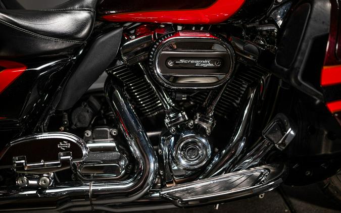 2017 CVO™ Limited (FLHTKSE)