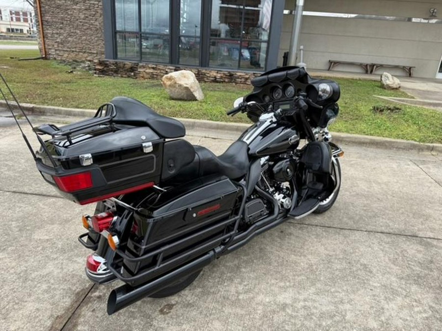 2011 Harley-Davidson® FLHTCU - Ultra Classic® Electra Glide®